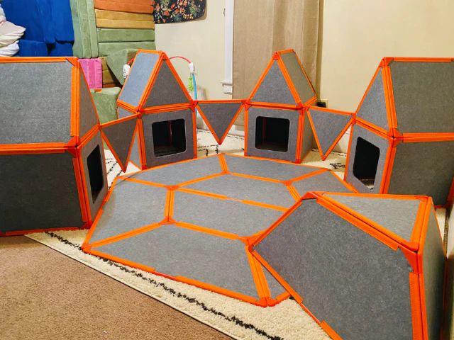 Riesiges 3D-Magnetbaustein-Spielhaus für Kinder